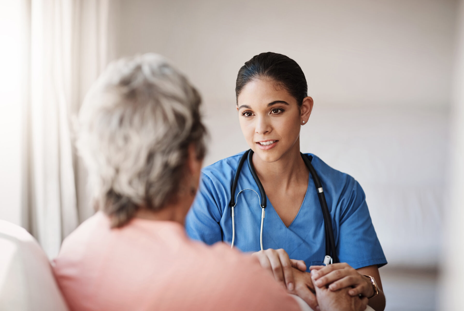 WECR caseworker supporting a client at home